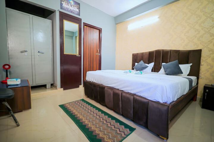 Room 15 of 51