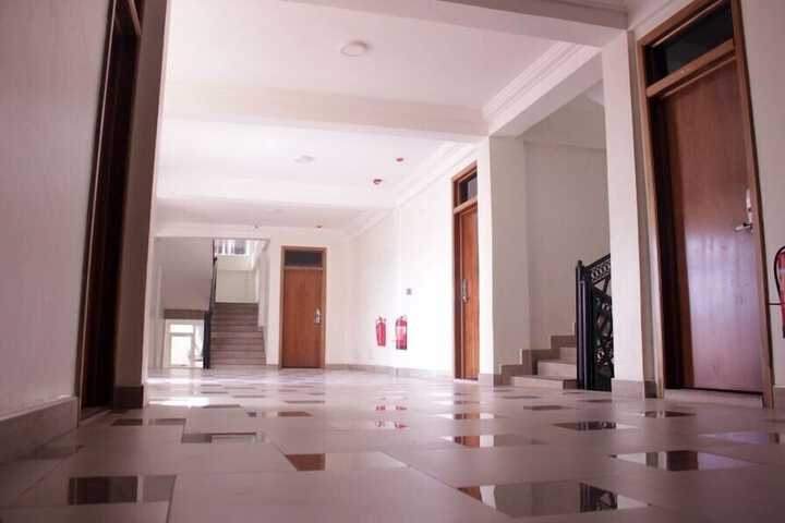 Ballroom/Hall 24 of 32