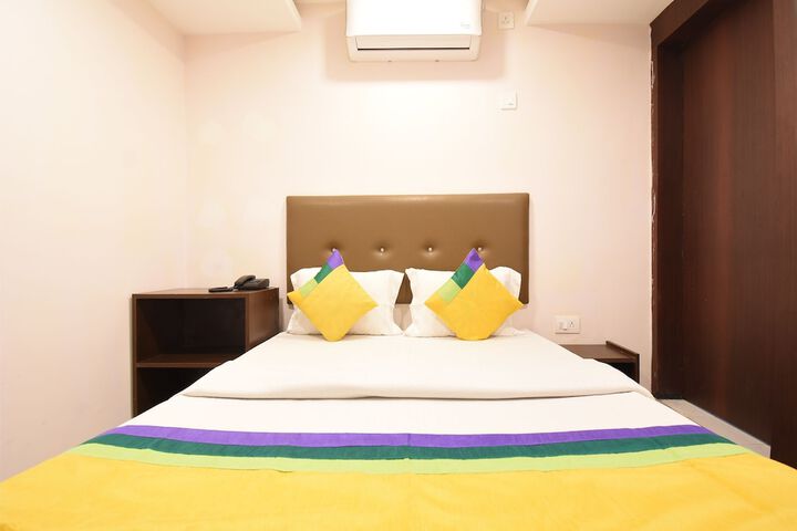 Room 4 of 19