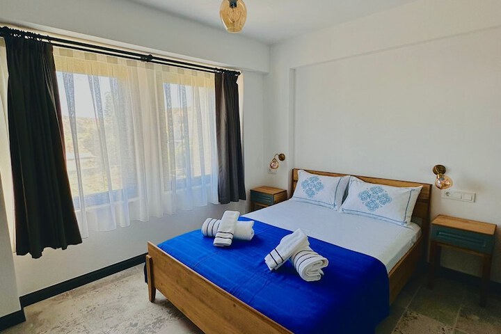 Room 17 of 37