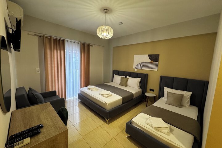 Room 18 of 37