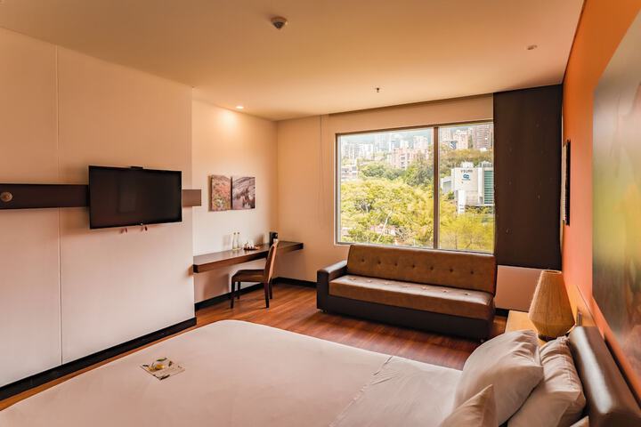 Room 10 of 55