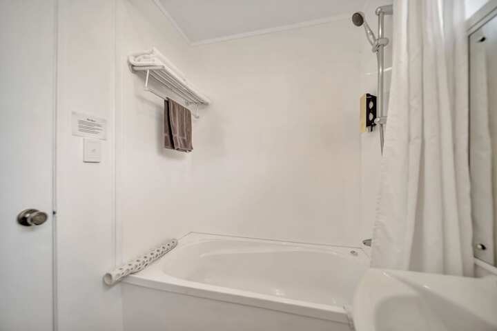 Room 47 of 69