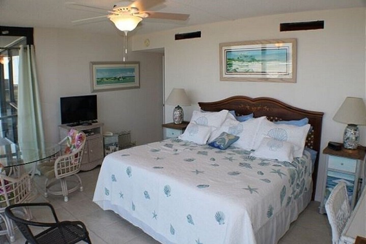 Room 8 of 25