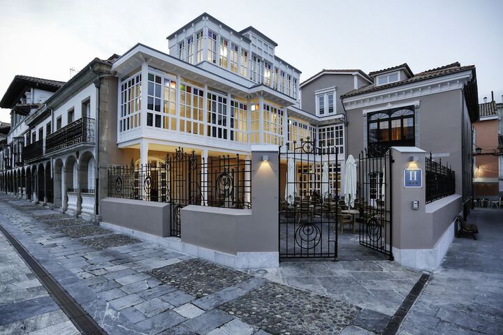 Hotel 64 of 73