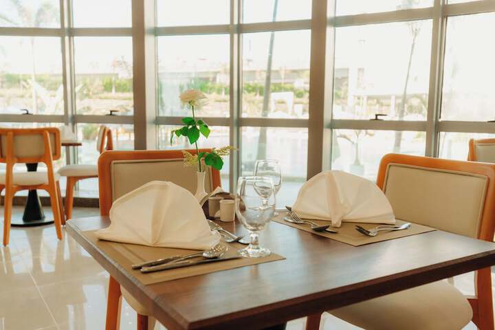 Dining 100 of 146