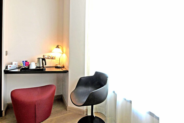 Room 41 of 90