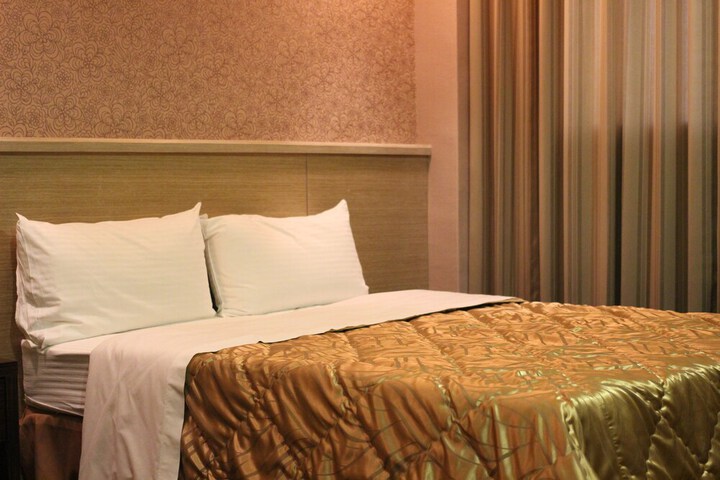 Room 12 of 41