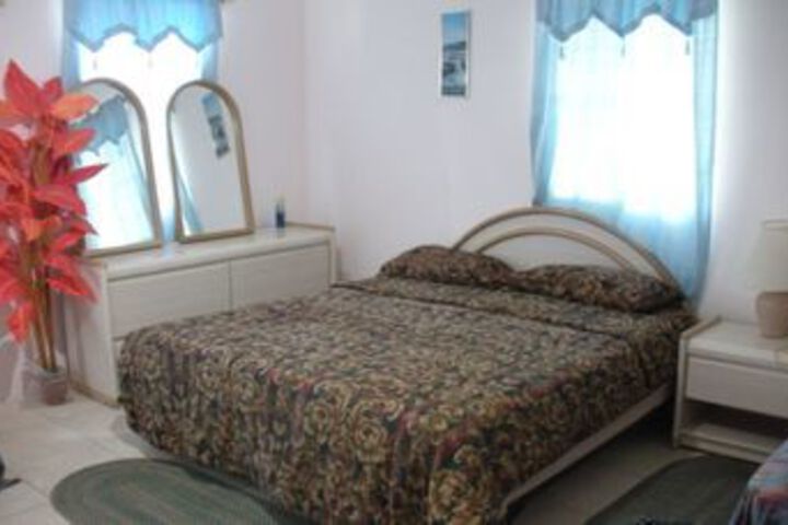 Room 16 of 34