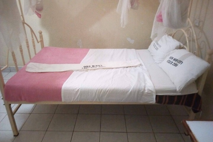 Room 3 of 22