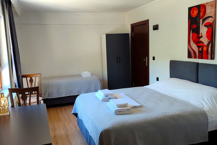 Room 27 of 110