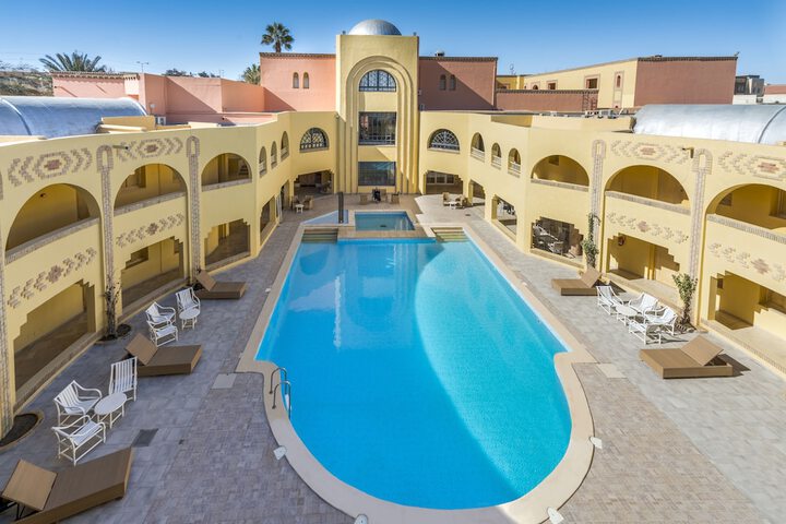 Hotel Exterior 18 of 19