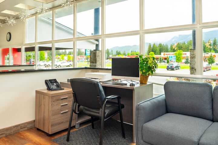 Business Center 31 of 37