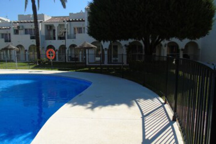 Pool 14 of 22