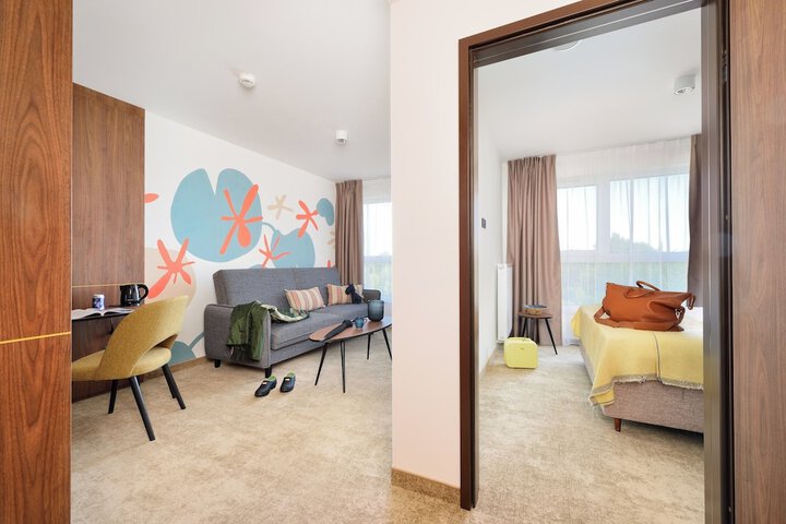 Room 8 of 47