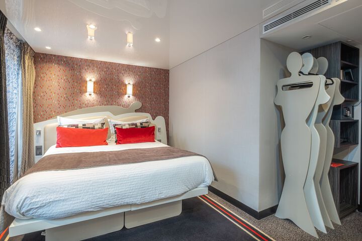 Room 21 of 66