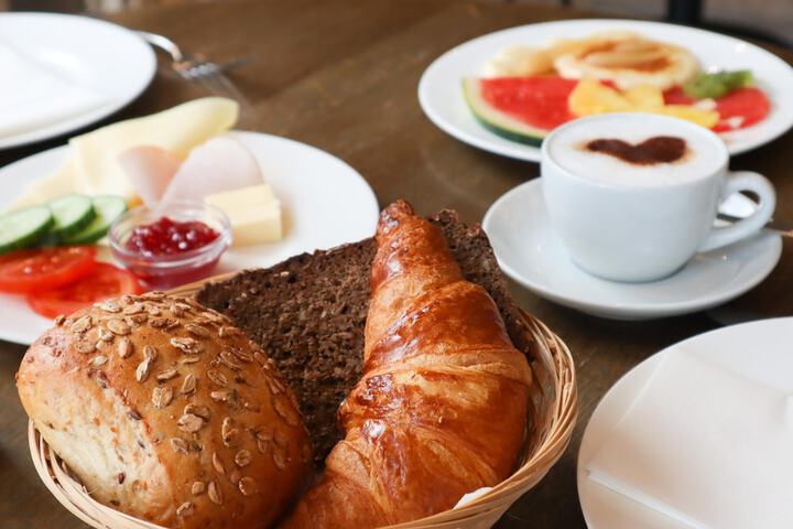 Breakfast/Coffee Service 99 of 112