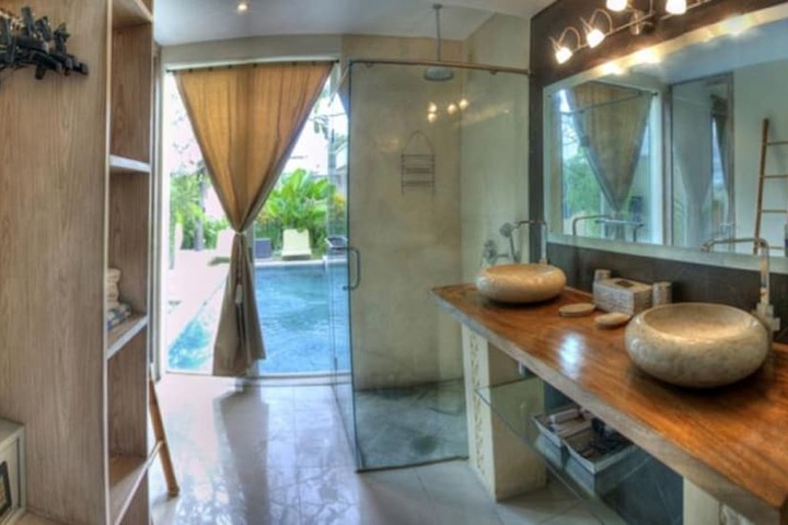 Room 15 of 20