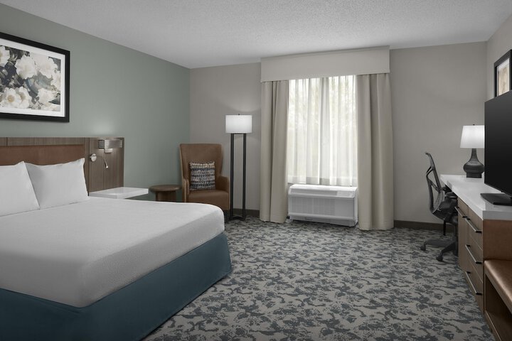 Room 12 of 38