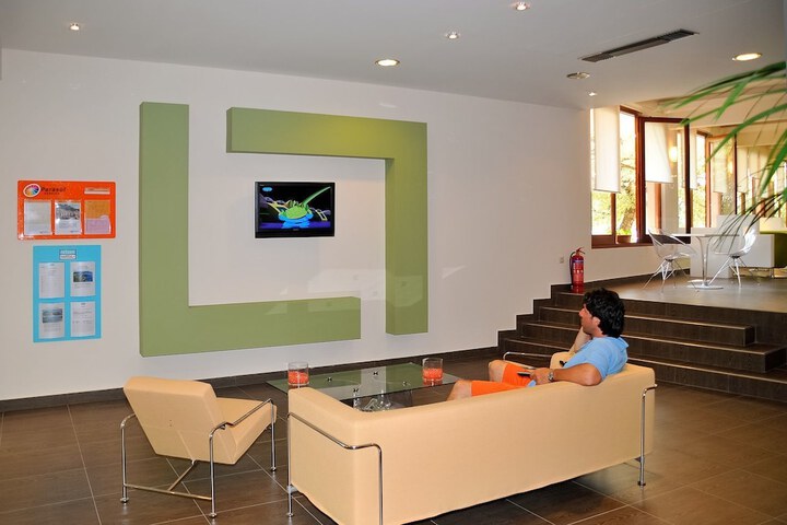 Hotel Interior 10 of 67