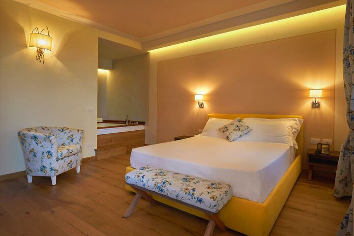 Room 34 of 89
