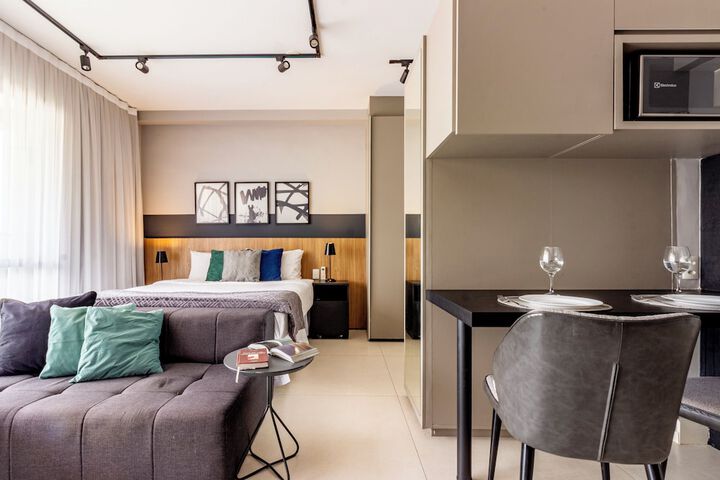 Room 25 of 33