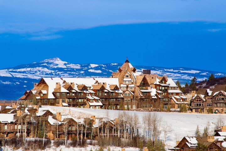 HORIZON PASS LODGE