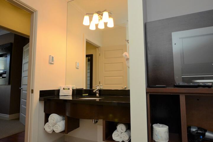 Room 17 of 21
