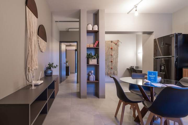 Room 4 of 94