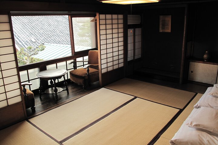 Room 4 of 24