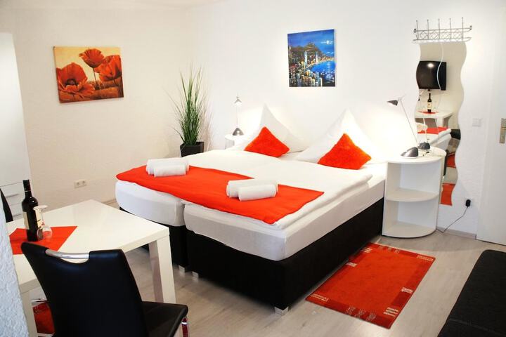 Room 14 of 38