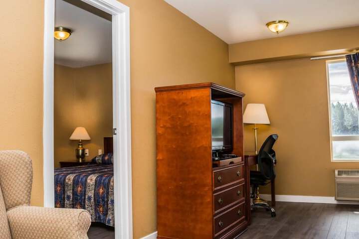 Room 7 of 34