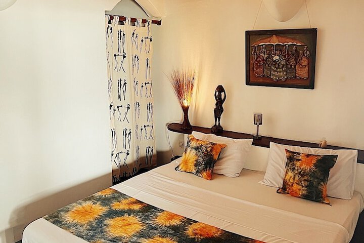 Room 4 of 36