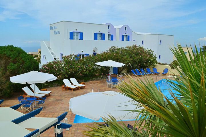 Hotel with Pool