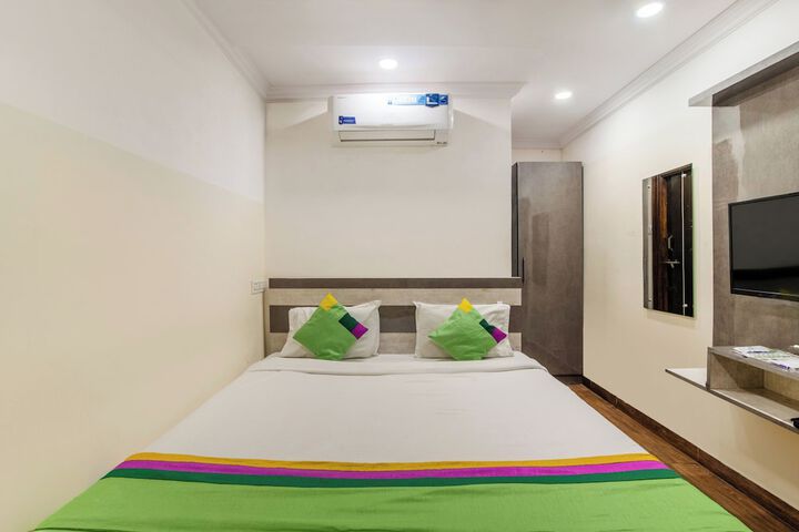 Room 6 of 39
