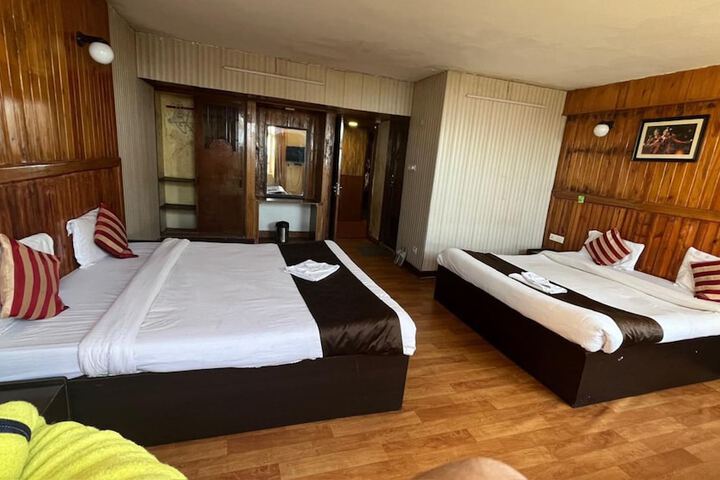 Room 17 of 43
