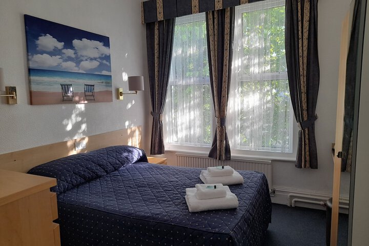 Room 16 of 41