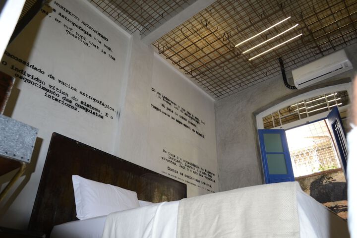 Room 5 of 41