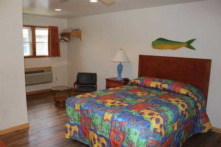 Room 12 of 66
