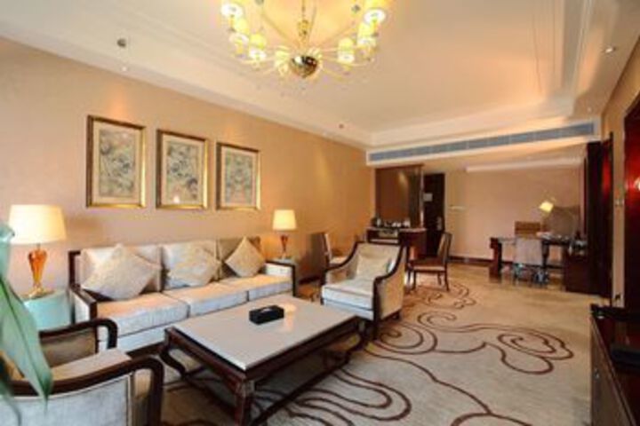 Room 26 of 29