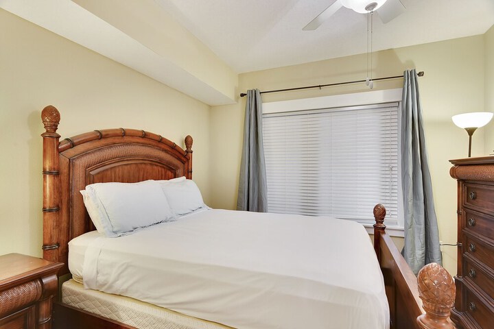 Room 32 of 308
