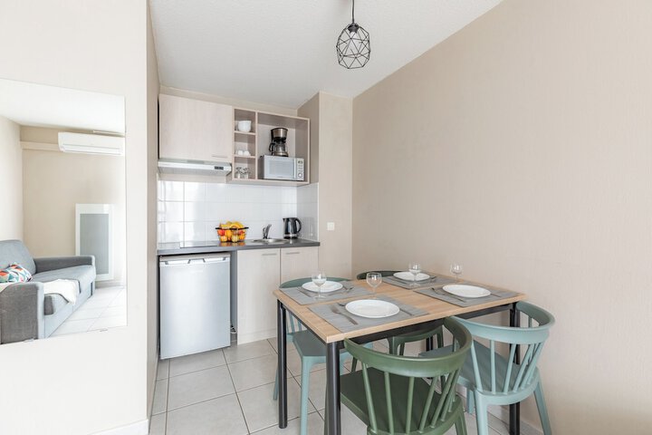 Private kitchenette