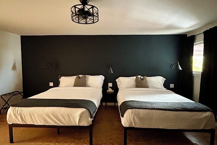 Room 7 of 24