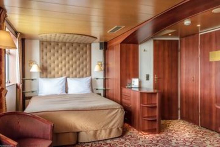 Room 14 of 52