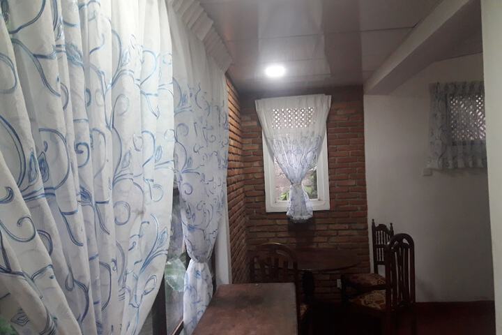 Room 27 of 49
