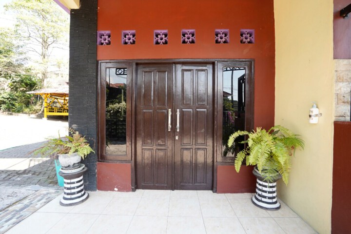 Hotel 2 of 58