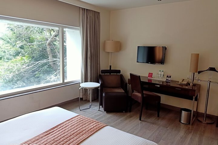 Room 4 of 22