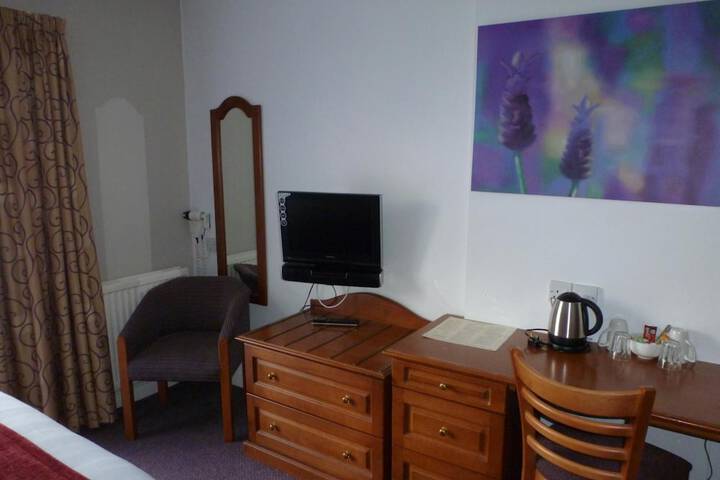 Room 14 of 74
