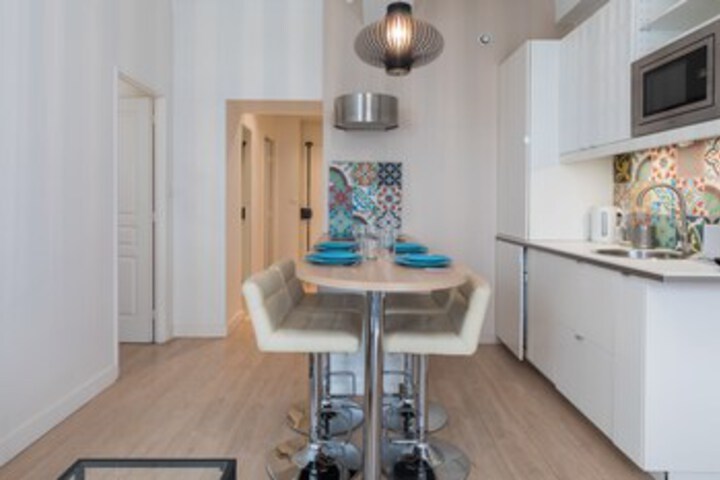 Room 9 of 21