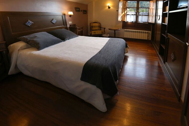 Room 8 of 36